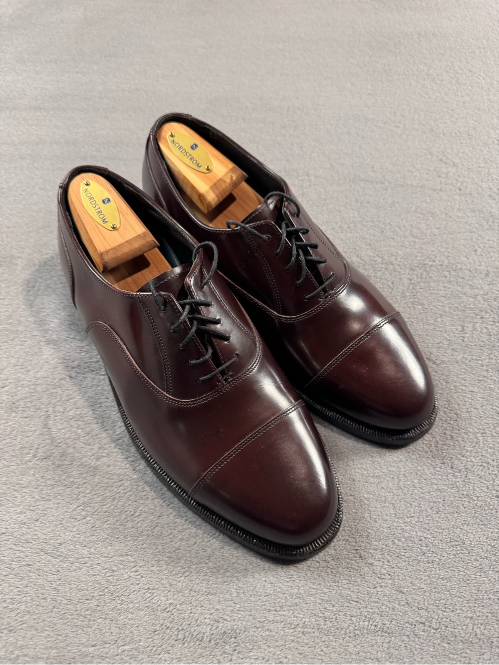 Florsheim Men’s Imperial Cap-Toe Oxfords in Burgundy